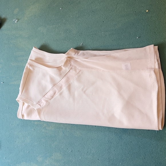 Women's Mesh siding T-shirt , size M - Picture 3 of 4